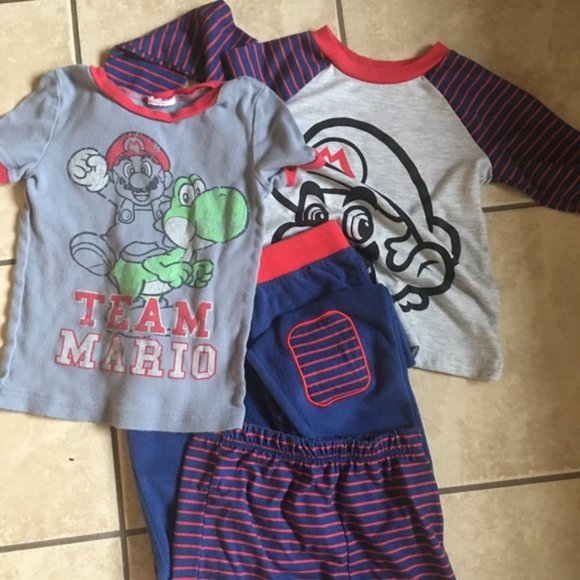 Boys size 5 Mario Pajama set PJs - Picture 1 of 5